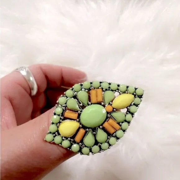 Multi color greens teardrop ring. ONE SIZE FITS MOST. STRETCHY. NEW - Picture 3 of 6
